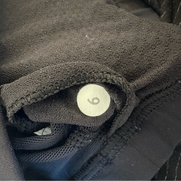 Lululemon Wild Tank Black Tank Top Size: 6 - Picture 10 of 15